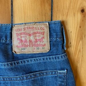 Levis 569 jeans